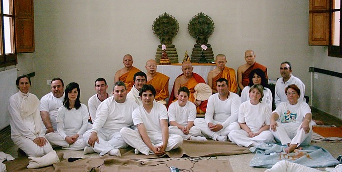 Retiro 2004 con Ajahn - Monasterio de Santo Espíritu (Gilet)